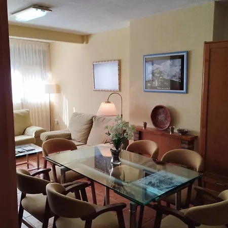Saporo Con Vistas Apartment *